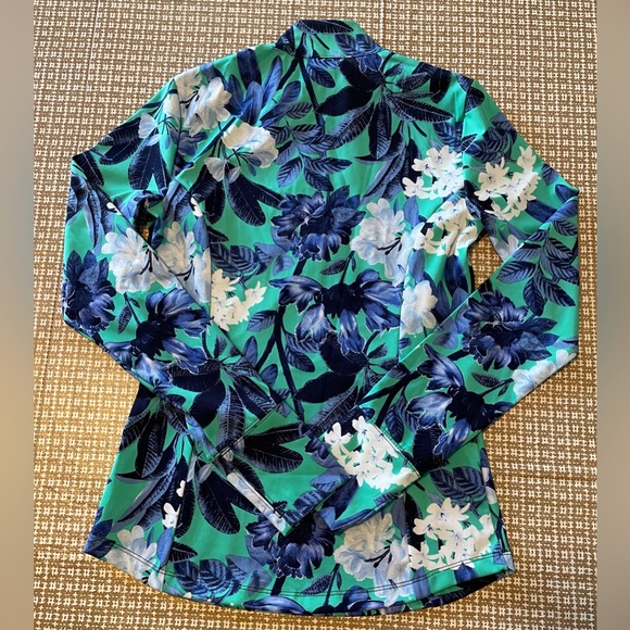 Tommy Bahama Active 1/2 Zip pullover Blue  Green Floral Print XS Nice Condition - Picture 3 of 6
